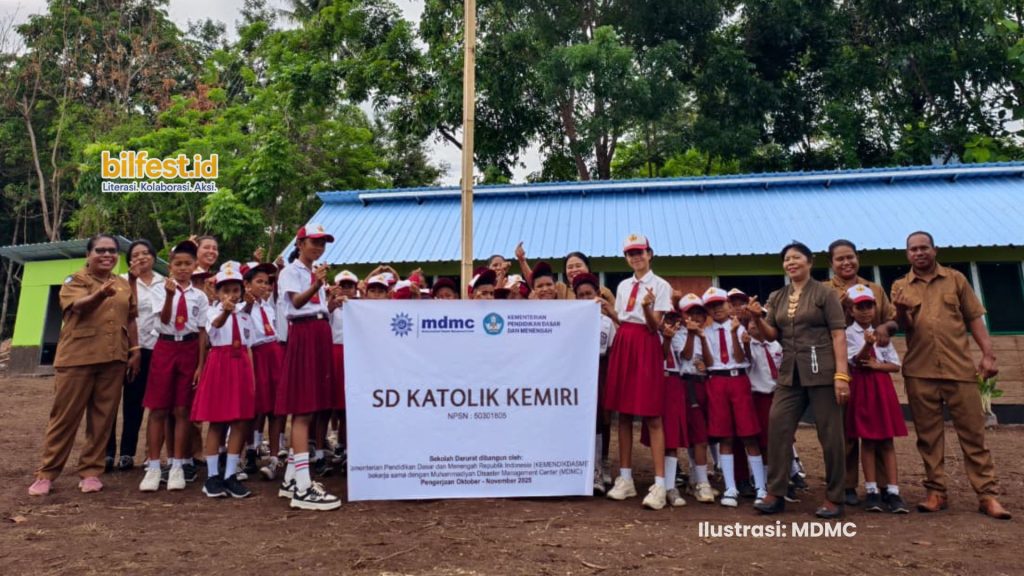 Kemendikdasmen dan MDMC Dirikan Tiga Sekolah Darurat bagi Penyintas Erupsi Lewotobi