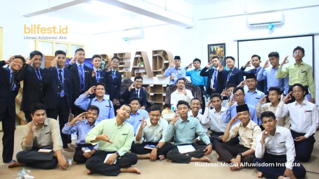 Merawat Tradisi Iqra’: Kursus Kemahiran Membaca dan Menulis Digelar di Perpustakaan Darussalam Gontor