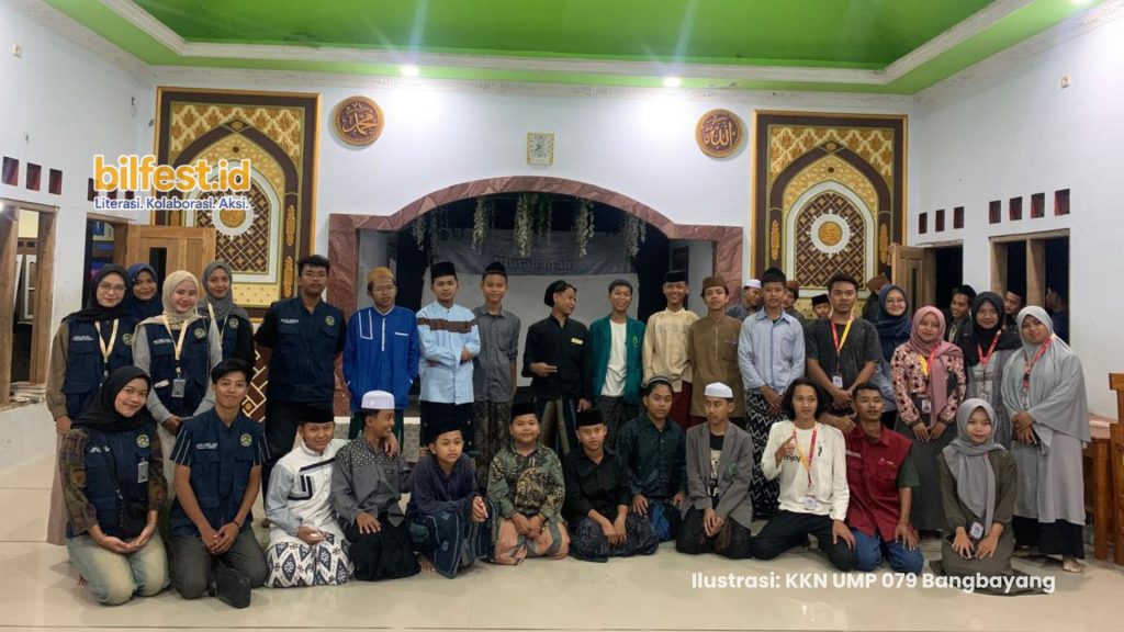 Sinergi Mahasiswa KKN 079 UMP di Desa Bangbayang: Dari Pestisida Kulit Bawang hingga Digitalisasi UMKM