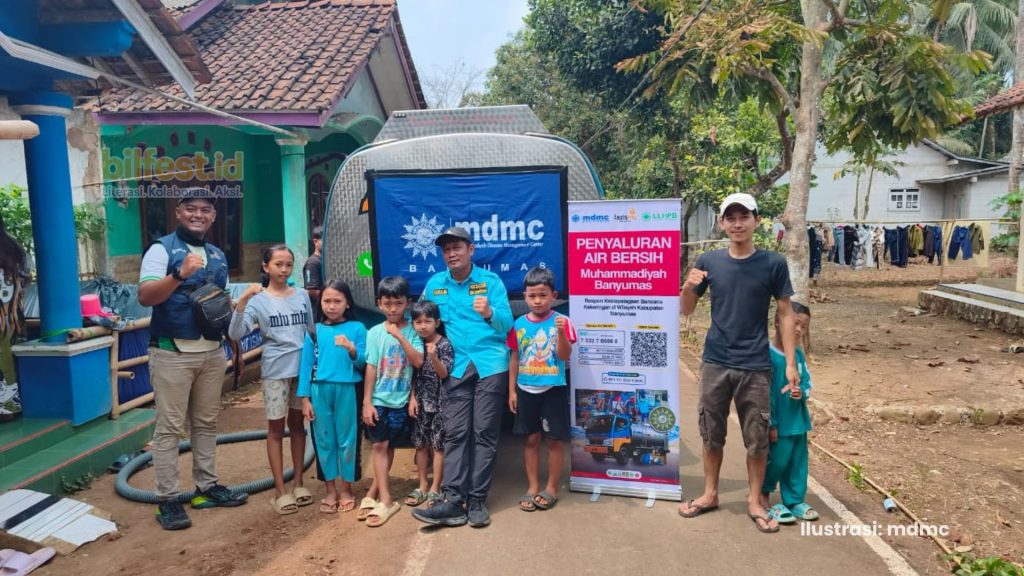 Banyumas Kategori Awas Kekeringan, MDMC dan LazisMu Salurkan 7.000 Liter Air Bersih ke Desa Cipete